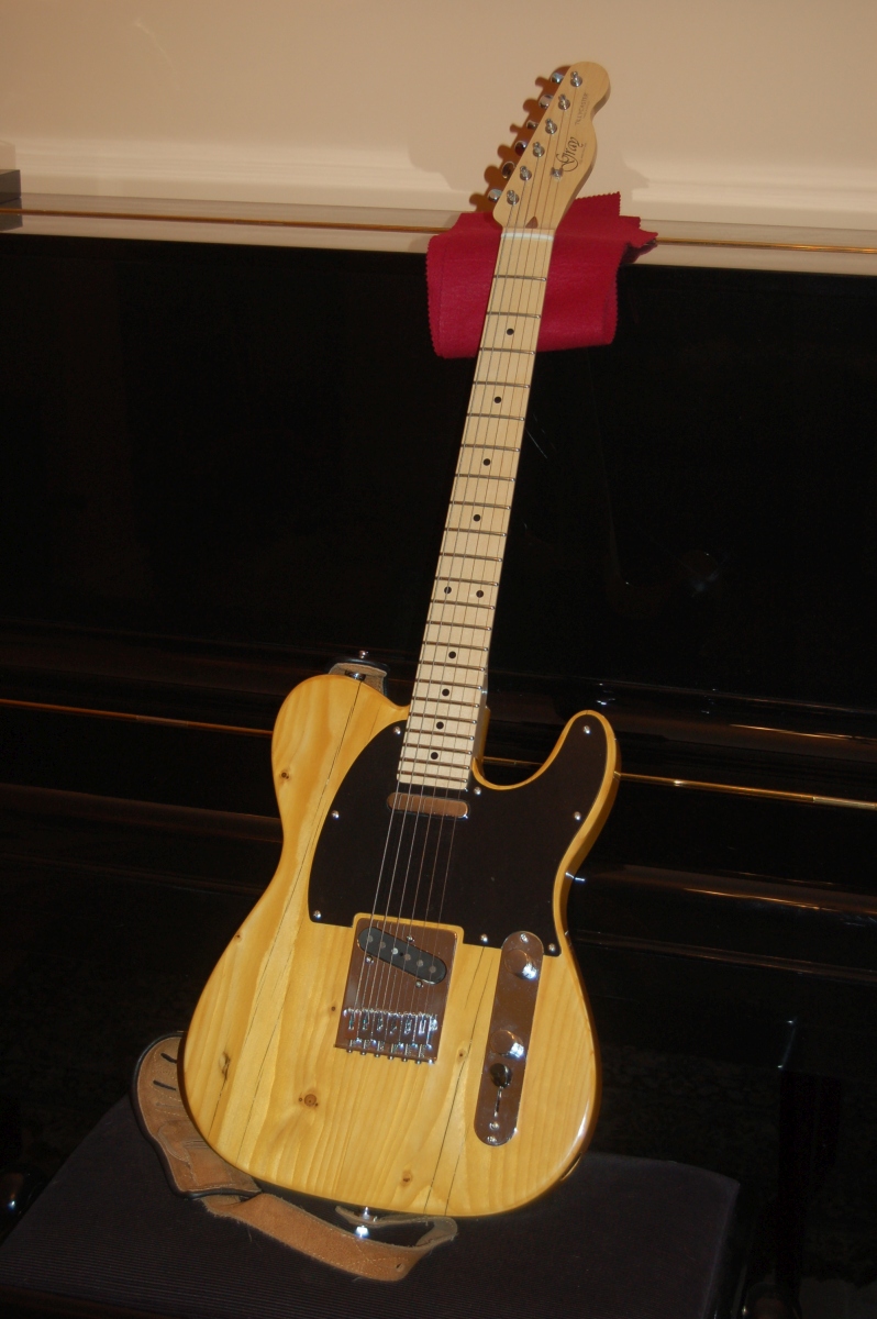 finished guitar